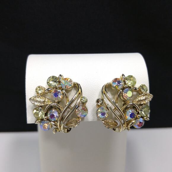 Vintage Lisner Aurora Borealis Rhinestone Earrings, Gold Tone Screw Back, 1950s - Picture 4 of 10